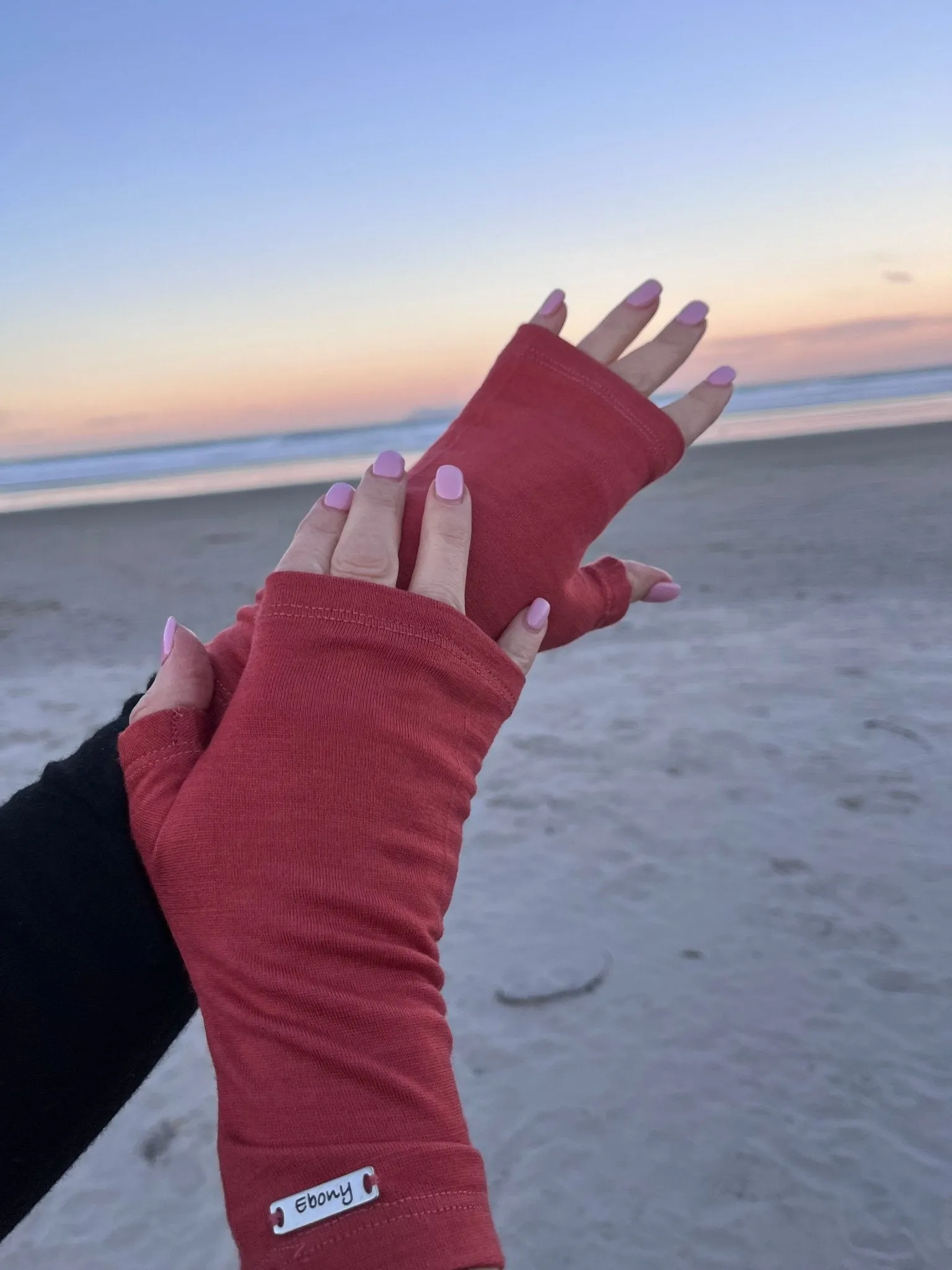MERINO WOOL FINGERLESS GLOVES BRICK