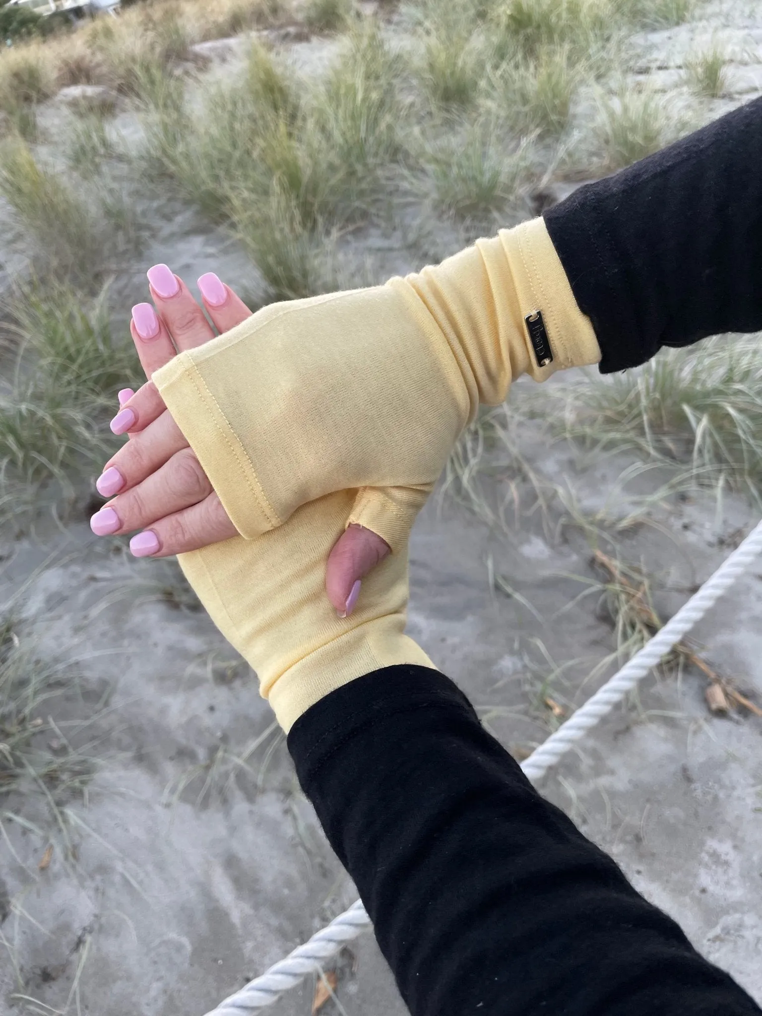 MERINO WOOL FINGERLESS GLOVES BUTTERCUP