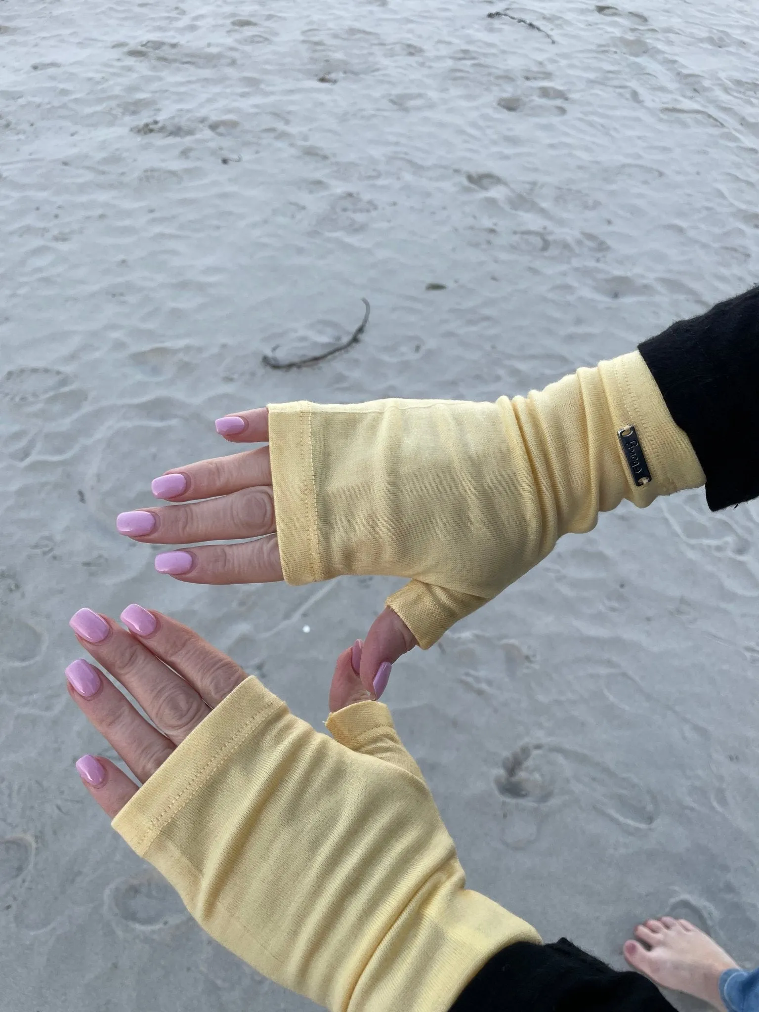 MERINO WOOL FINGERLESS GLOVES BUTTERCUP